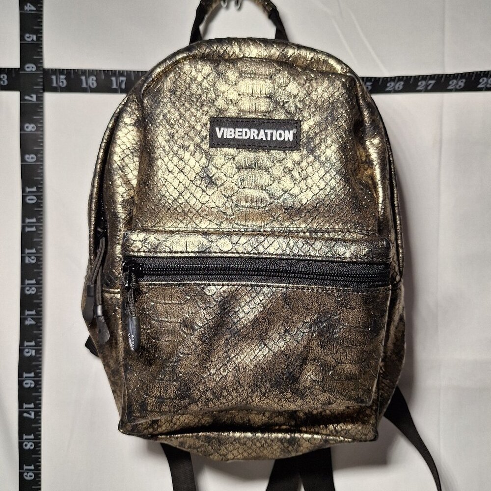 Vibedration Hydration Backpack w/o bladder -Snake/Reptile-Skin-Like - Small Used